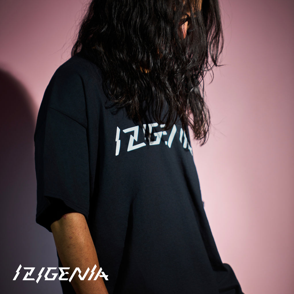 IZIGENIA: Logo Tee